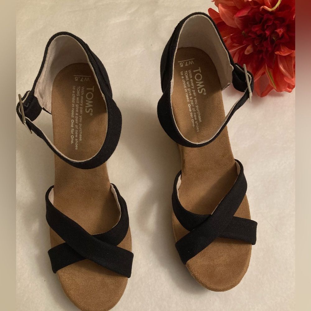 TOM’S Black Strapped Heeled Sandals